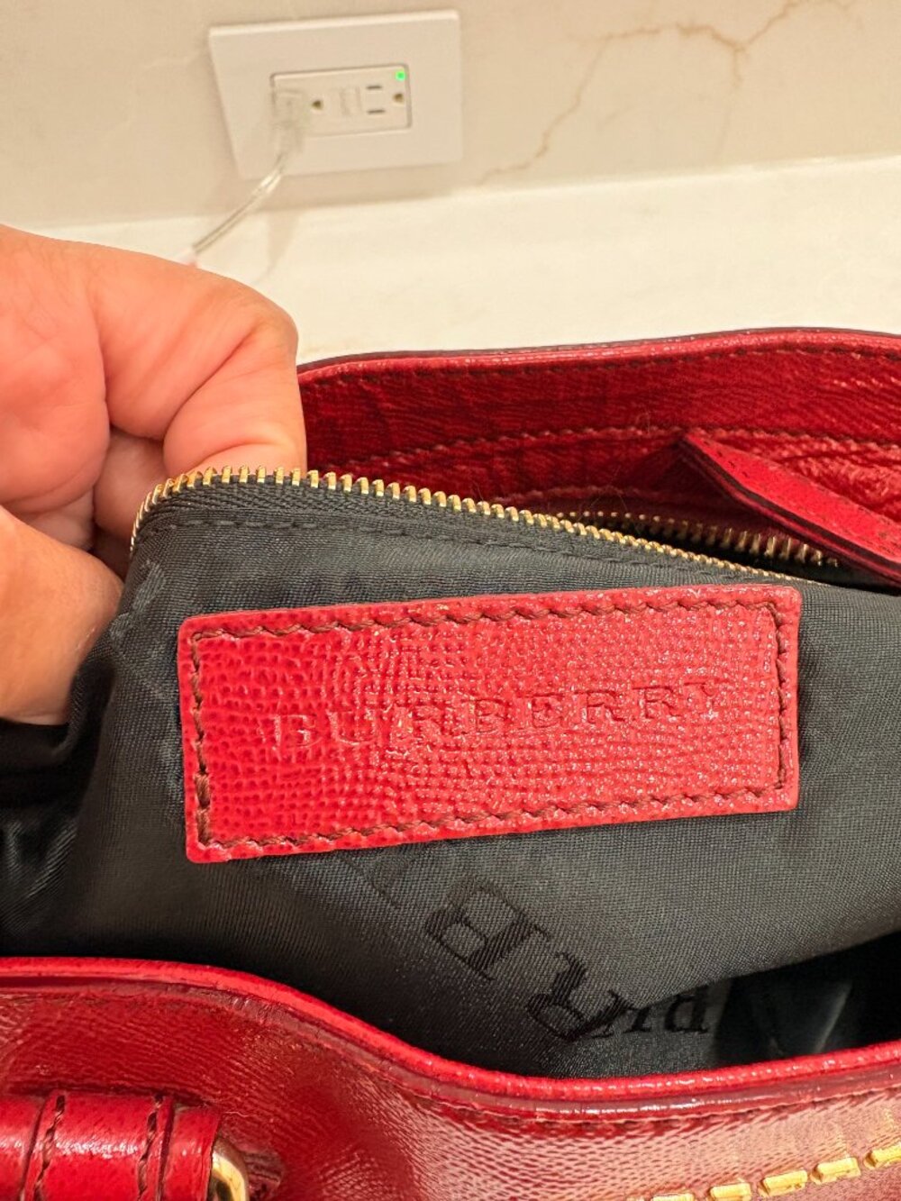 Burberry Somerfeld Convertible Tote - Saffiano Patent Leather - Picture 7 of 16
